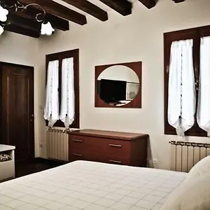 Grazioso E Centrale Apartment