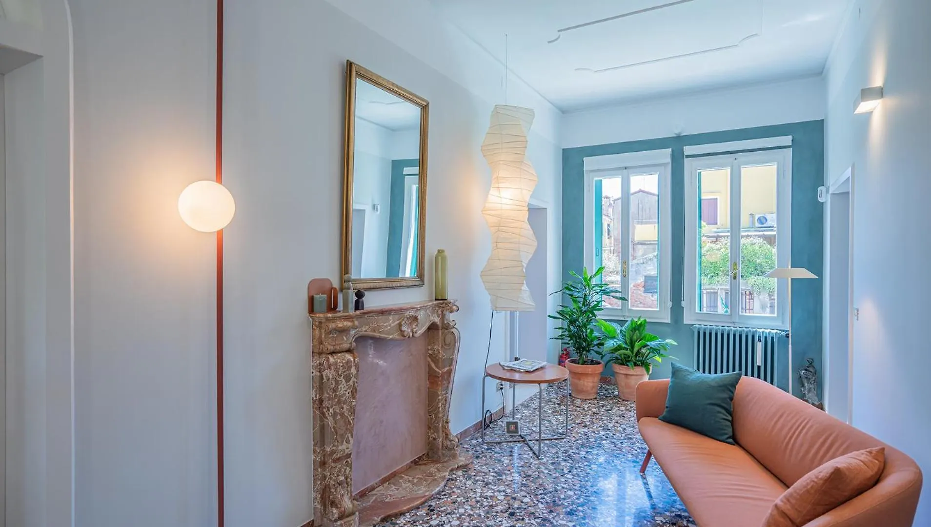 Casa Della Sensa 1 Garden & Canal View Venice Apartment