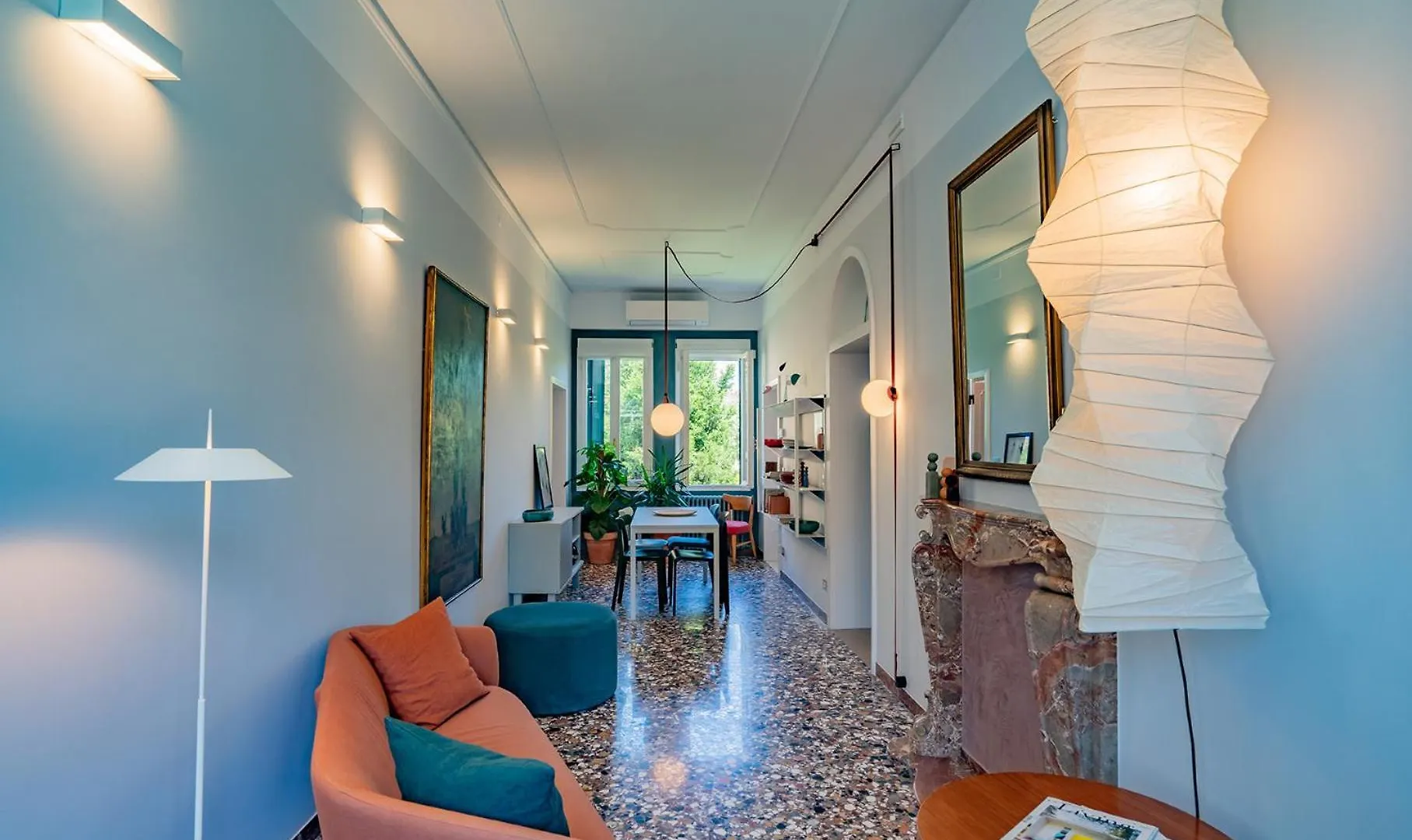 Apartment Casa Della Sensa 1 Garden & Canal View Venice